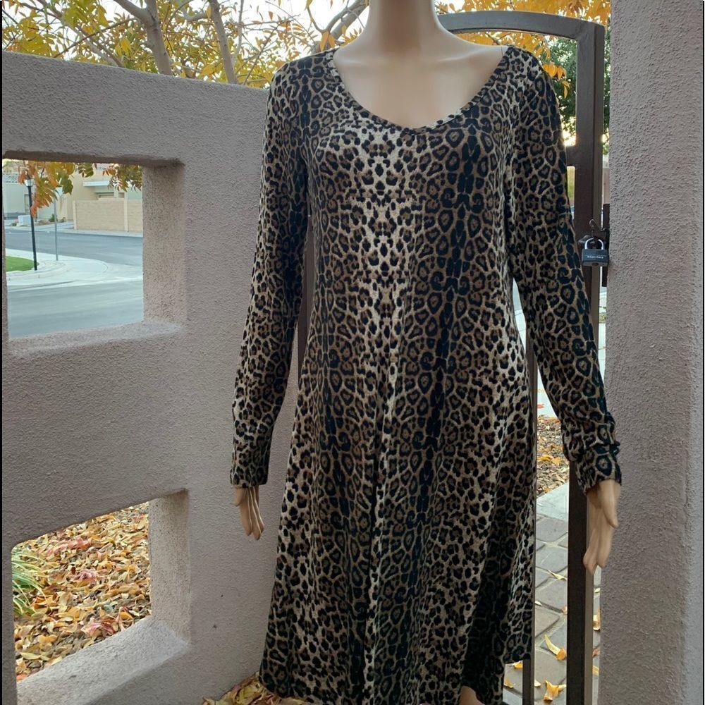 Dearcase Sz Large Scoop Neck Long Sleeve Black Brown Animal Print Woman’s Dress